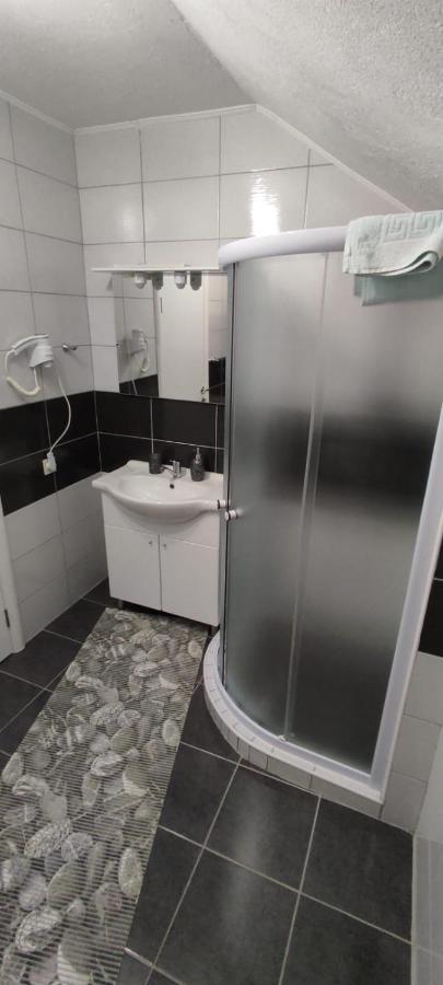 Apartment Gradina Korenica Exterior photo